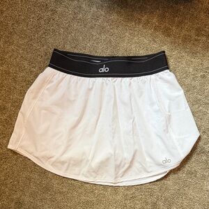 ALO Match Point Women's Black and White Mini Skirt